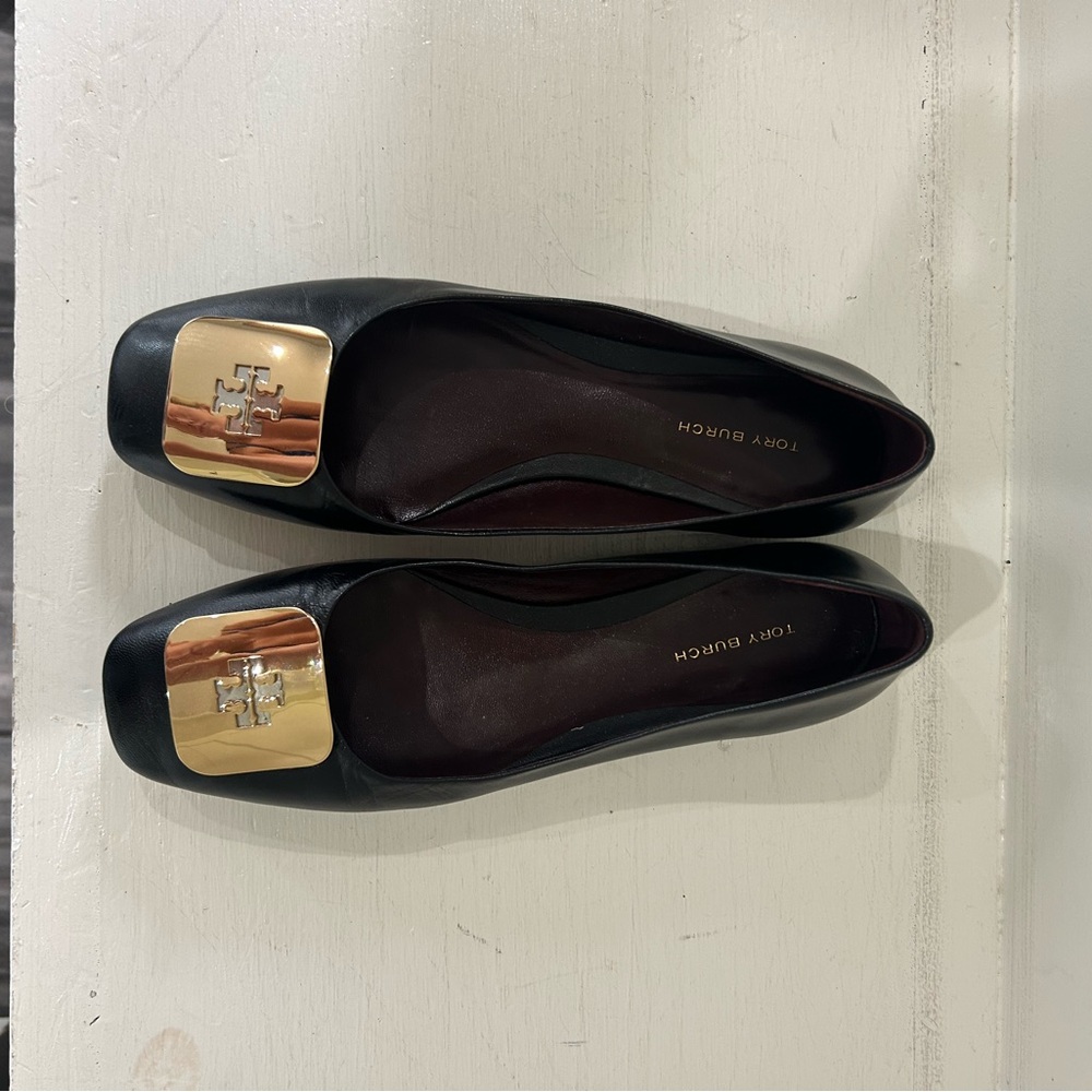 Tory Burch Black Loafers with Gold Emblem